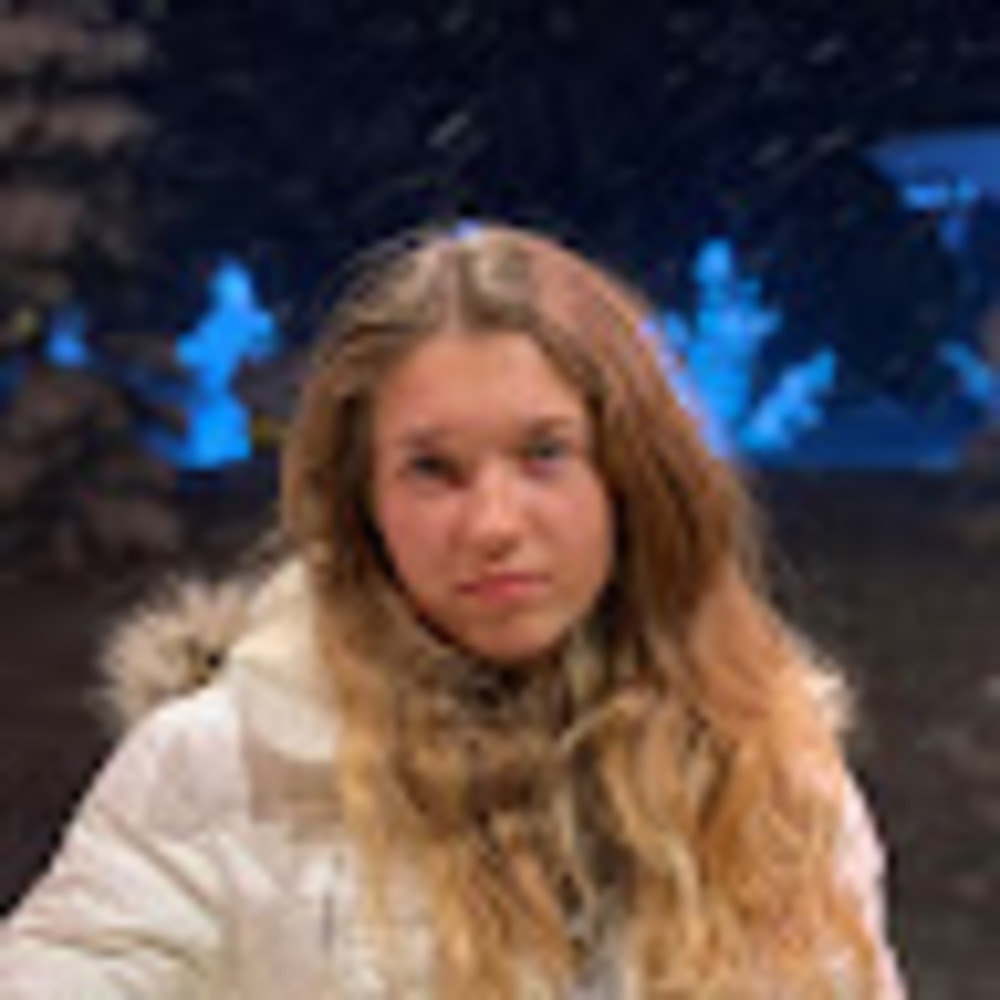 Meet your Posher, Emily